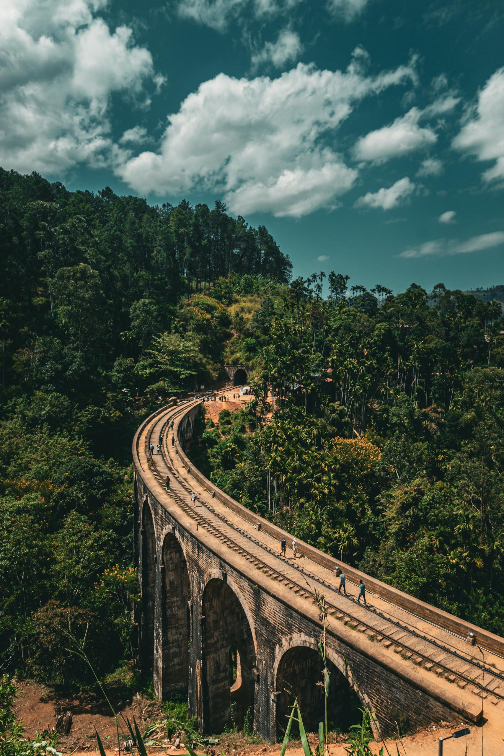 Stunning aerial view of the iconic Nine Arch Bridge in vibrant Uva Province, Sri Lanka.